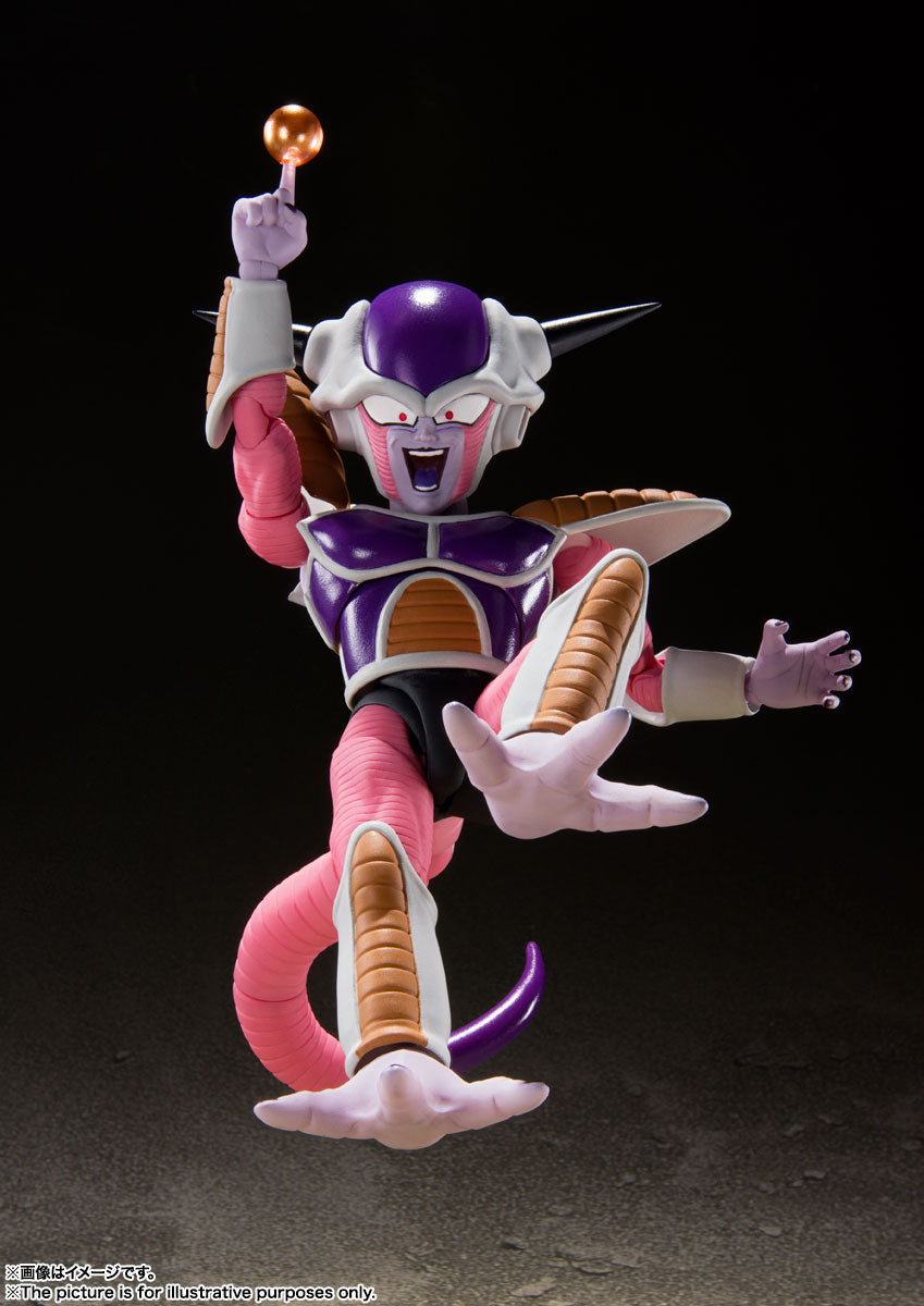 S.H.Figuarts Frieza First Form & Frieza Pod